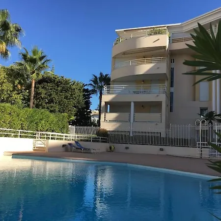 Apartman Toppleilighet - 150m Fra Havet - Nyoppusset I 2020 *