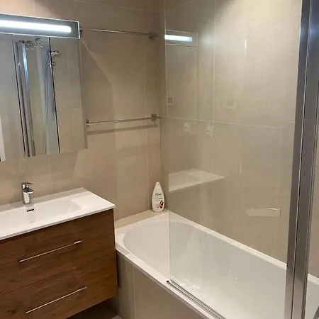 Apartman Toppleilighet - 150m Fra Havet - Nyoppusset I 2020 *