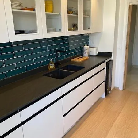 Toppleilighet - 150m Fra Havet - Nyoppusset I 2020 Apartman Antibes